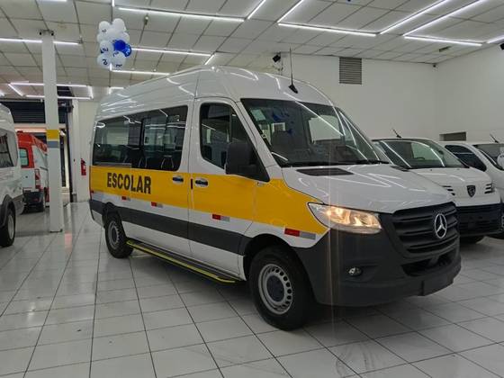 MERCEDES-BENZ SPRINTER 2.0 CDI DIESEL FURGÃO 417 LONGO MANUAL MERCEDES-BENZ SPRINTER 2.0 CDI DIESEL FURGÃO 417 LONGO MANUAL